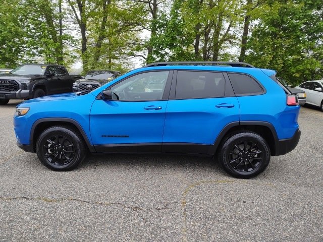 2023 Jeep Cherokee Altitude Lux photo 2