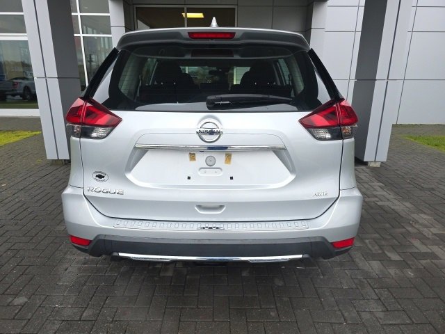 2019 Nissan Rogue S photo 3