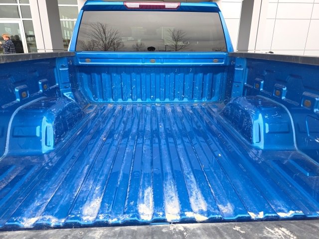 2023 Chevrolet Silverado 1500 LT photo 3