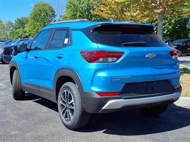 2026 Chevrolet Trailblazer LT photo 3