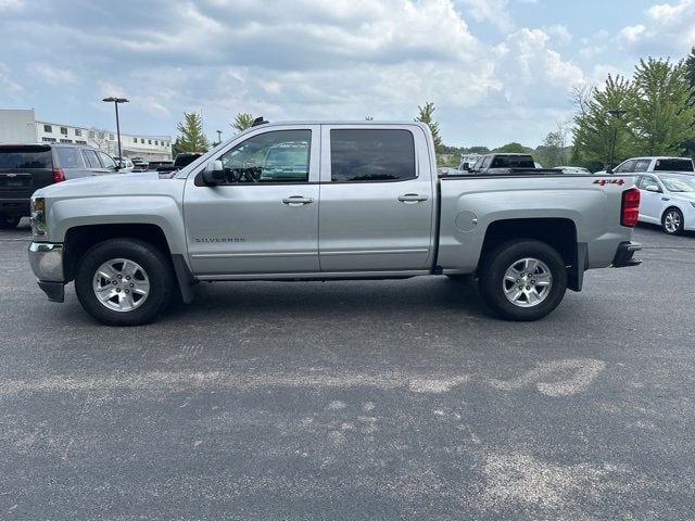 Used 2018 Chevrolet Silverado 1500 LT with VIN 3GCUKREC0JG566790 for sale in Portsmouth, NH