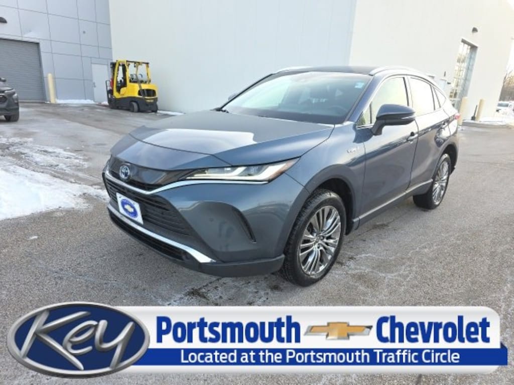 Used 2021 Toyota Venza LE