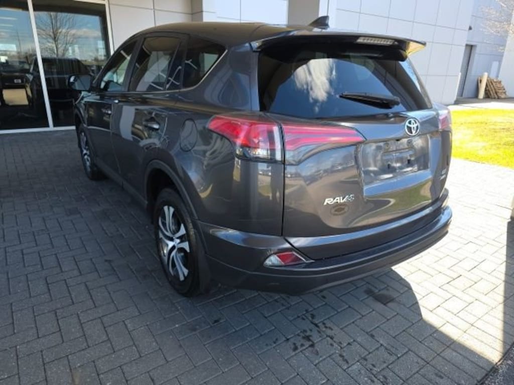 Used 2018 Toyota RAV4 LE SUV