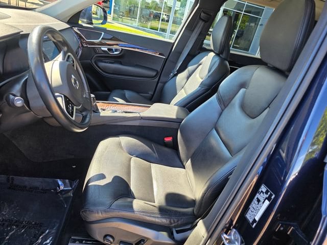 2019 Volvo XC90 25