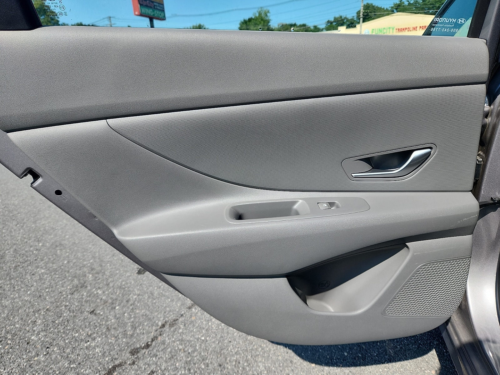 2024 Hyundai Elantra SEL - Photo 27