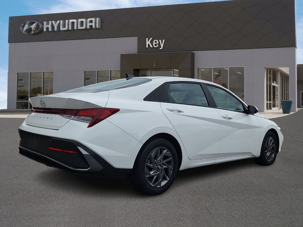 Certified 2024 Hyundai Elantra SEL Sedan