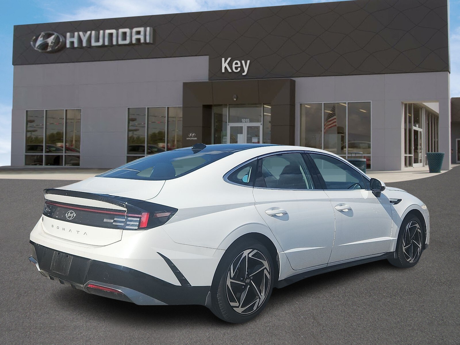 2024 Hyundai Sonata SEL Convenience photo 2