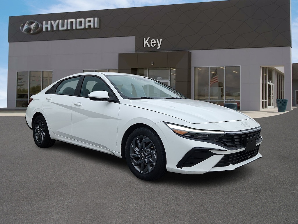 Used 2024 Hyundai Elantra SEL Sedan
