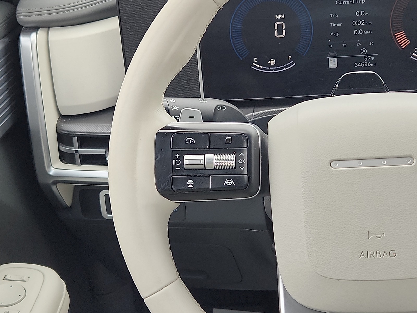 2025 Hyundai Santa Fe SEL - Photo 15