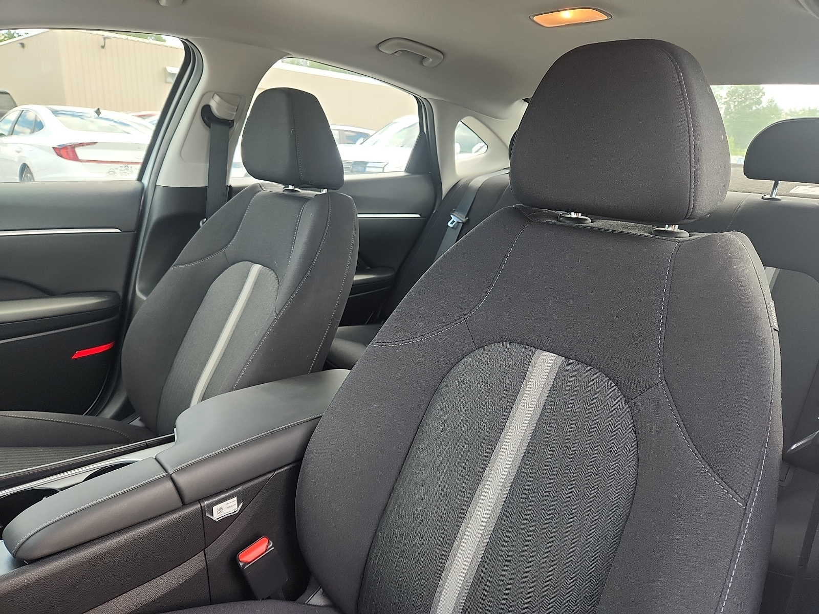 2025 Hyundai Sonata Hybrid SEL - Photo 22
