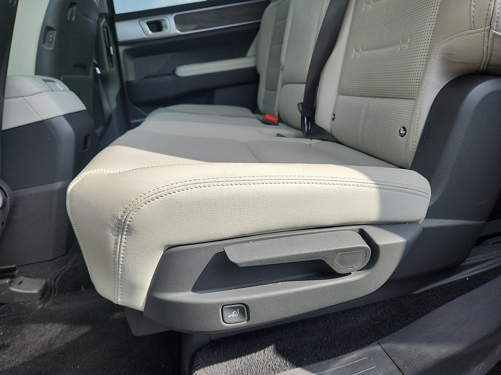 2024 Hyundai Santa Fe Limited - Photo 27