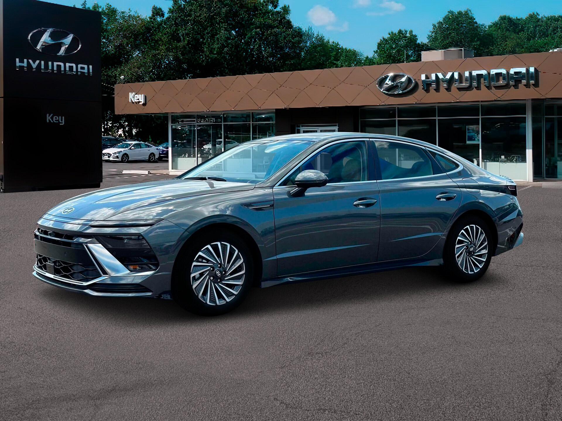 2025 Hyundai Sonata Hybrid Limited photo 2