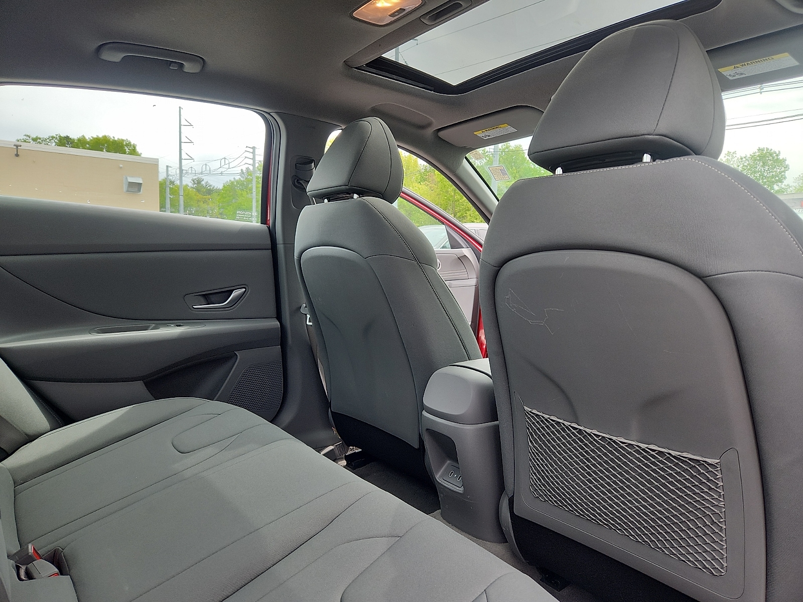 2024 Hyundai Elantra SEL - Photo 29