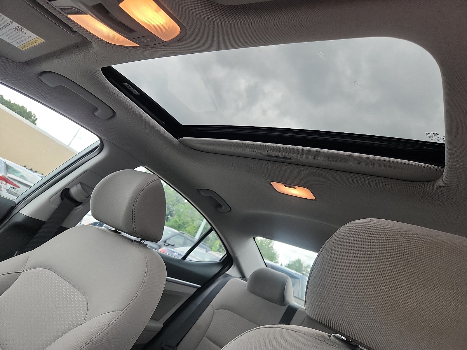 2019 Hyundai Elantra Value Edition - Photo 22