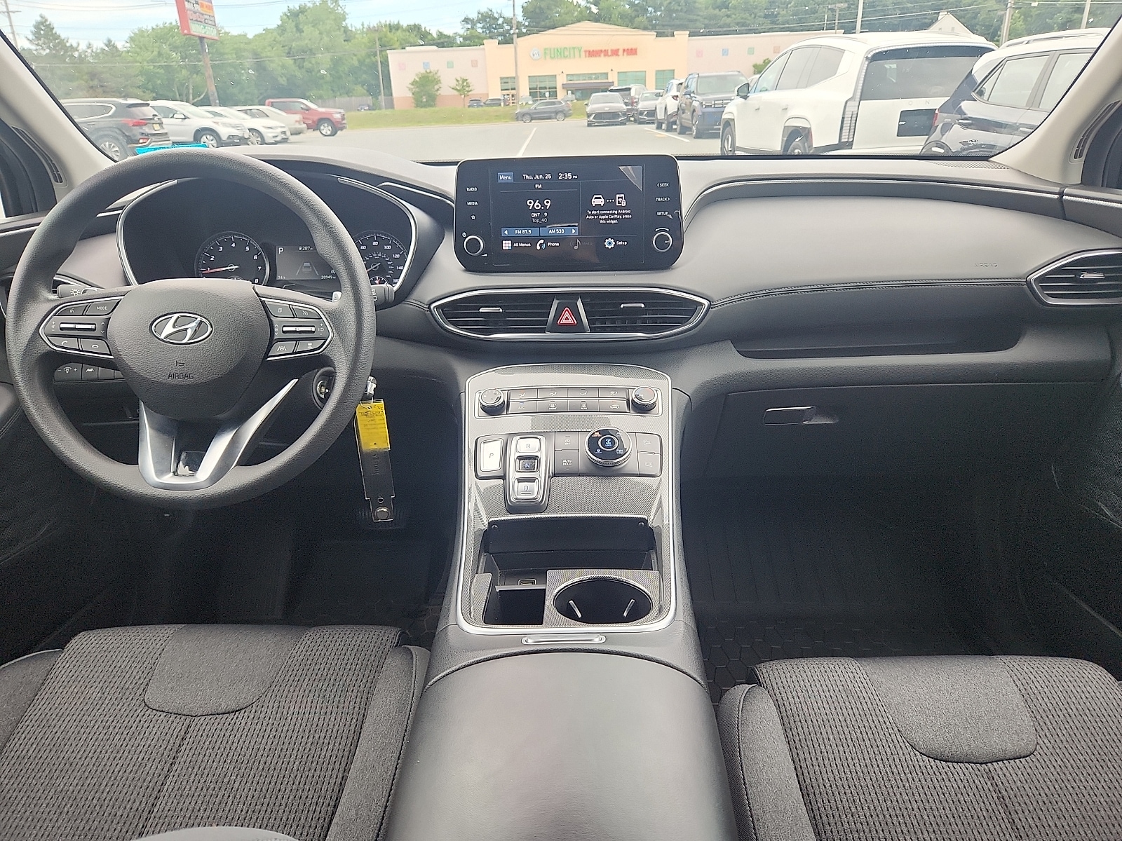 2023 Hyundai Santa Fe SE - Photo 9