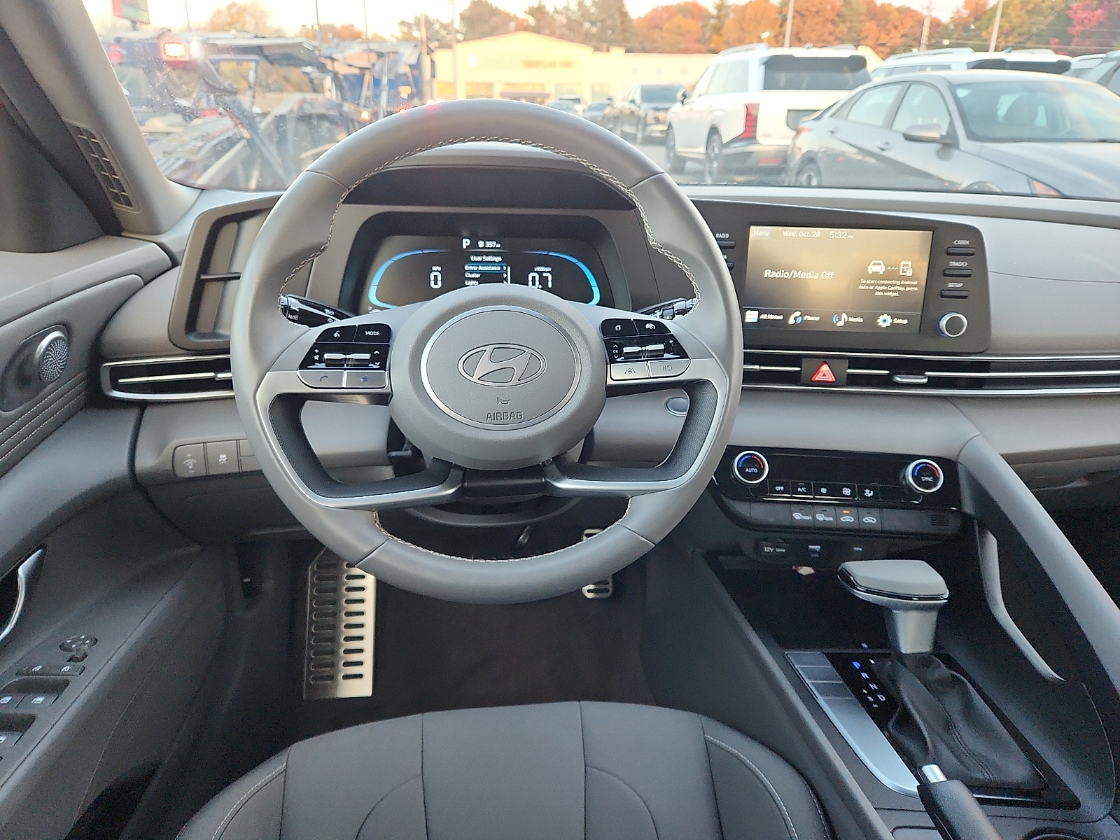2025 Hyundai Elantra SEL - Photo 10