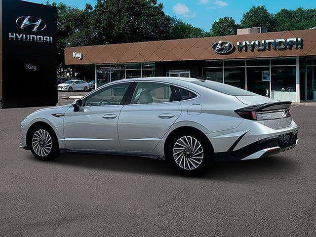 2025 Hyundai Sonata Hybrid Limited - Photo 6