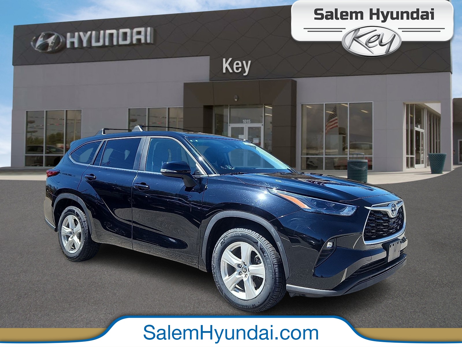 2023 Toyota Highlander LE