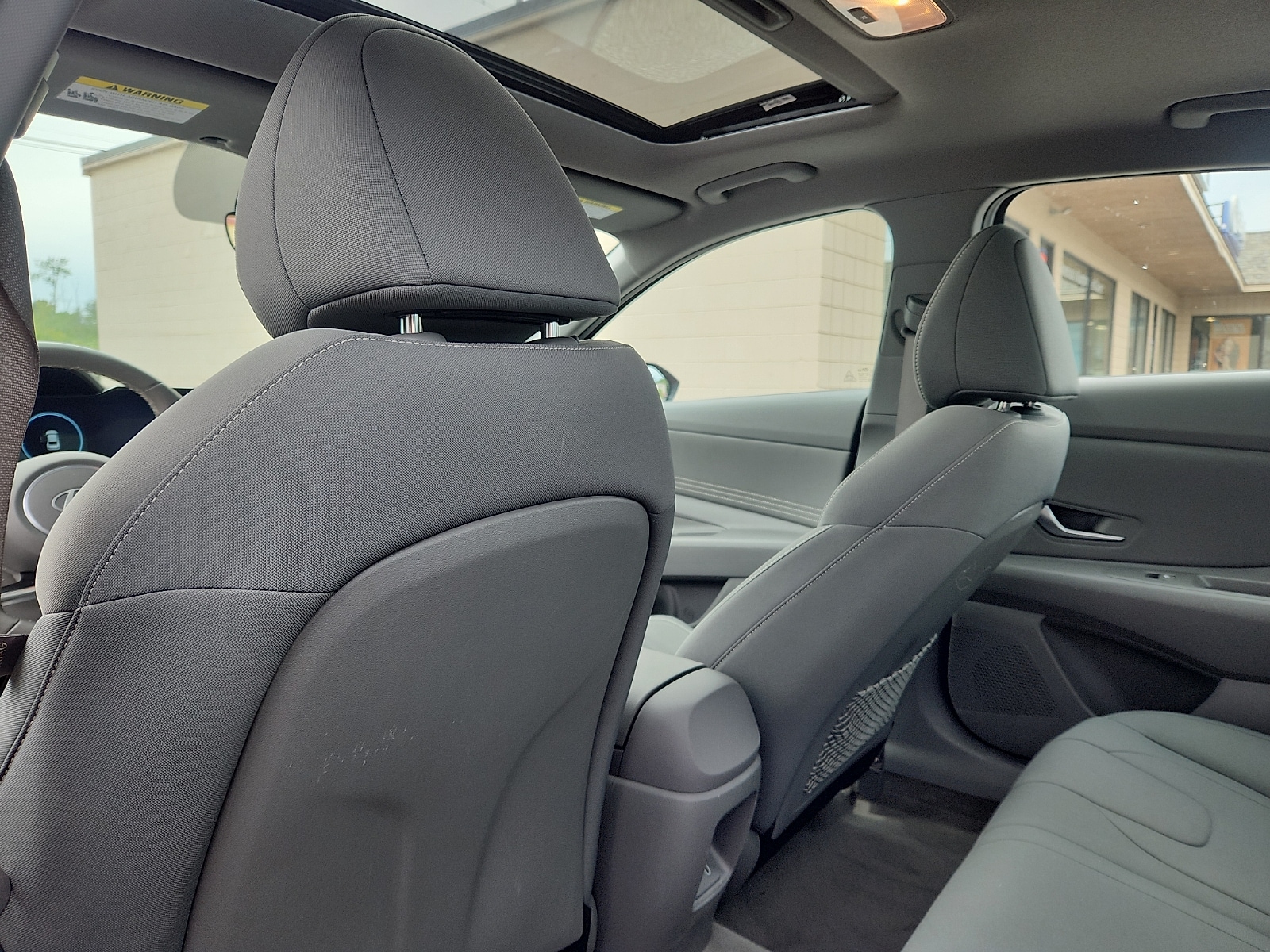2024 Hyundai Elantra SEL - Photo 25