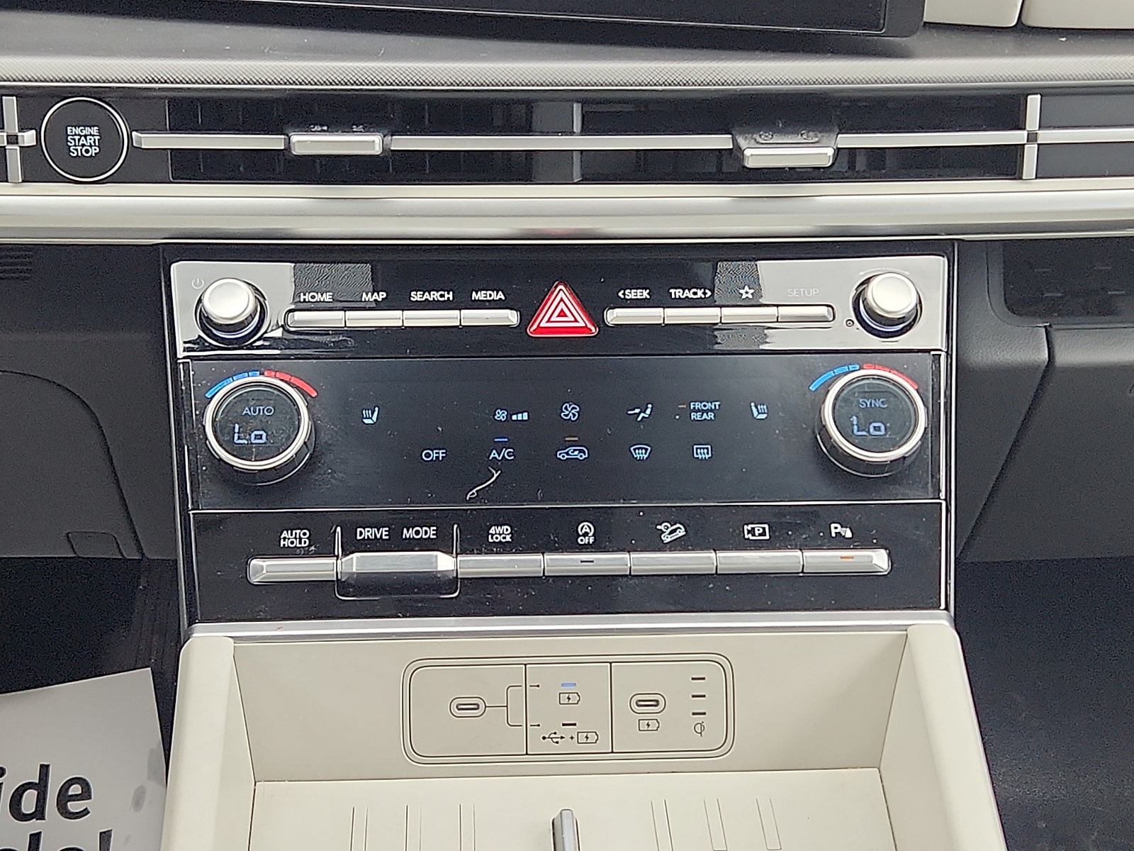 2025 Hyundai Santa Fe SEL - Photo 18