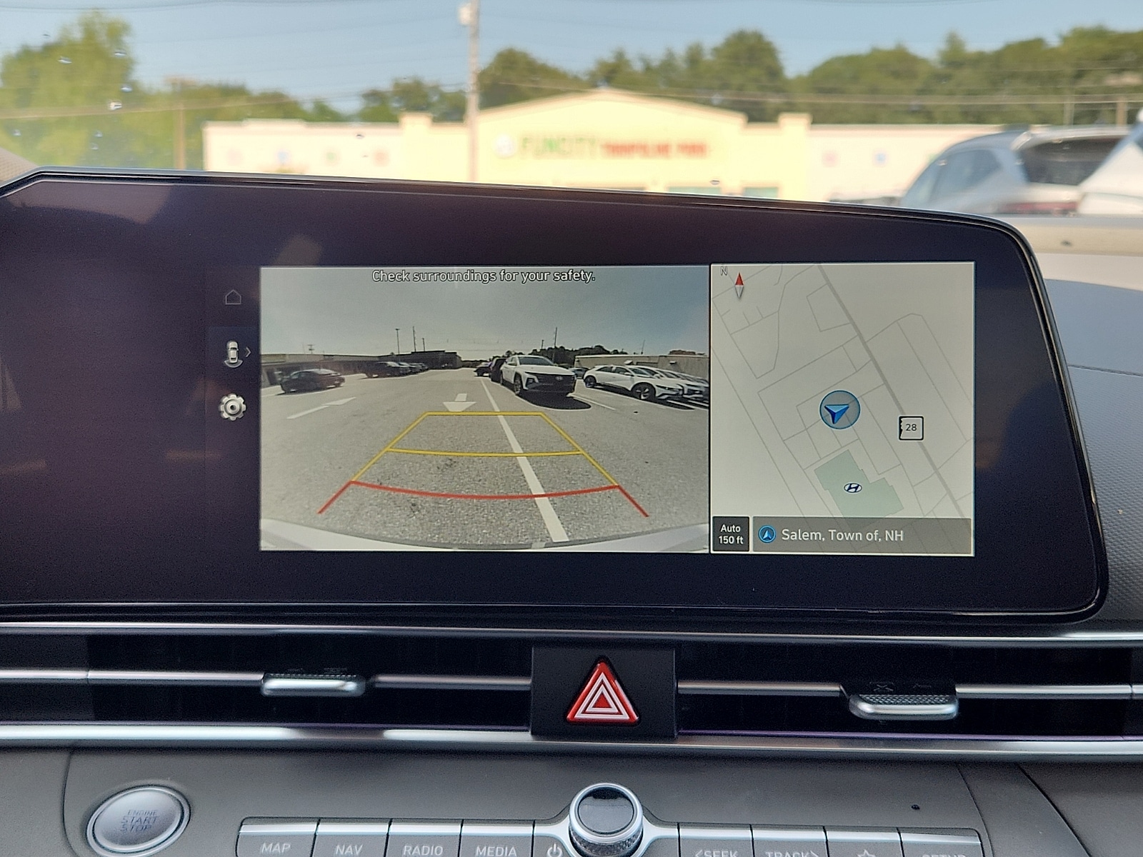 2024 Hyundai Elantra SEL - Photo 21