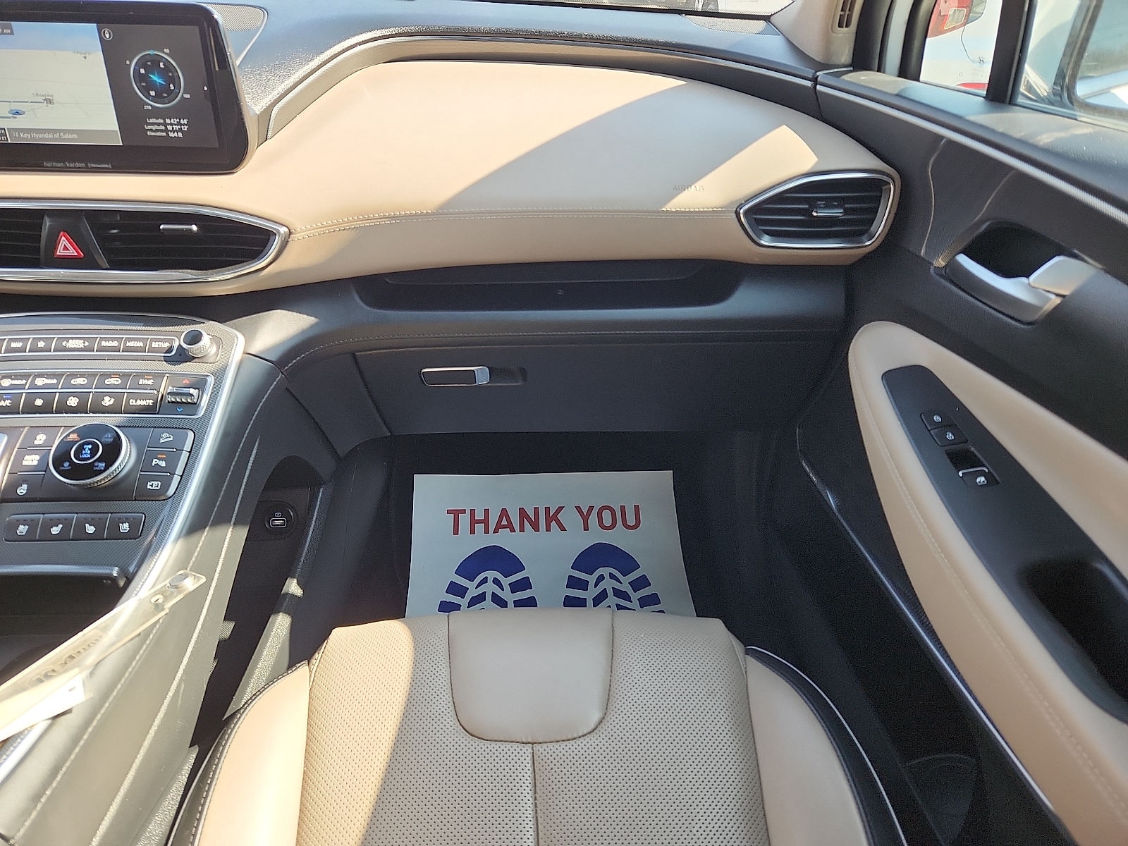 2022 Hyundai Santa Fe Limited - Photo 11