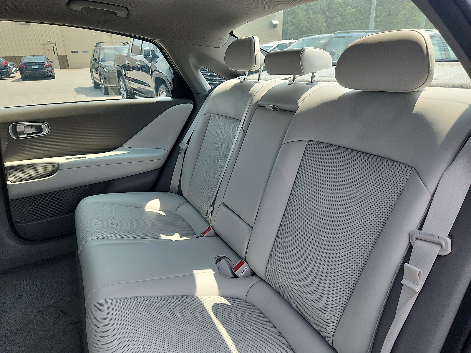 2023 Hyundai IONIQ 6 SEL - Photo 25
