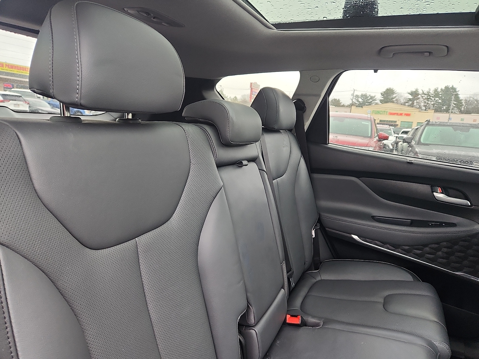 2021 Hyundai Santa Fe Limited - Photo 30