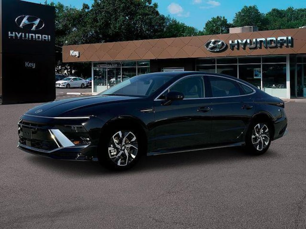 New 2025 Hyundai Sonata SEL Sedan
