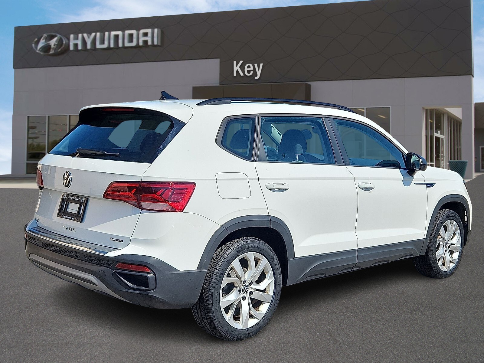 2023 Volkswagen Taos S photo 2