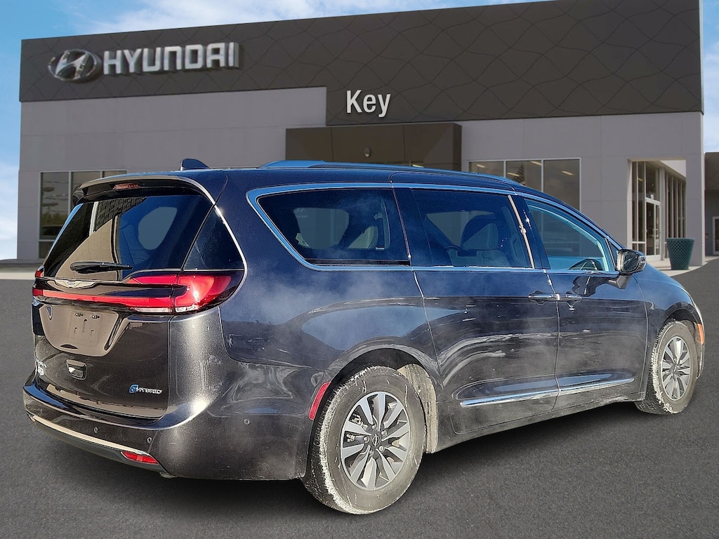 Used 2021 Chrysler Pacifica Hybrid Limited Van Passenger Van