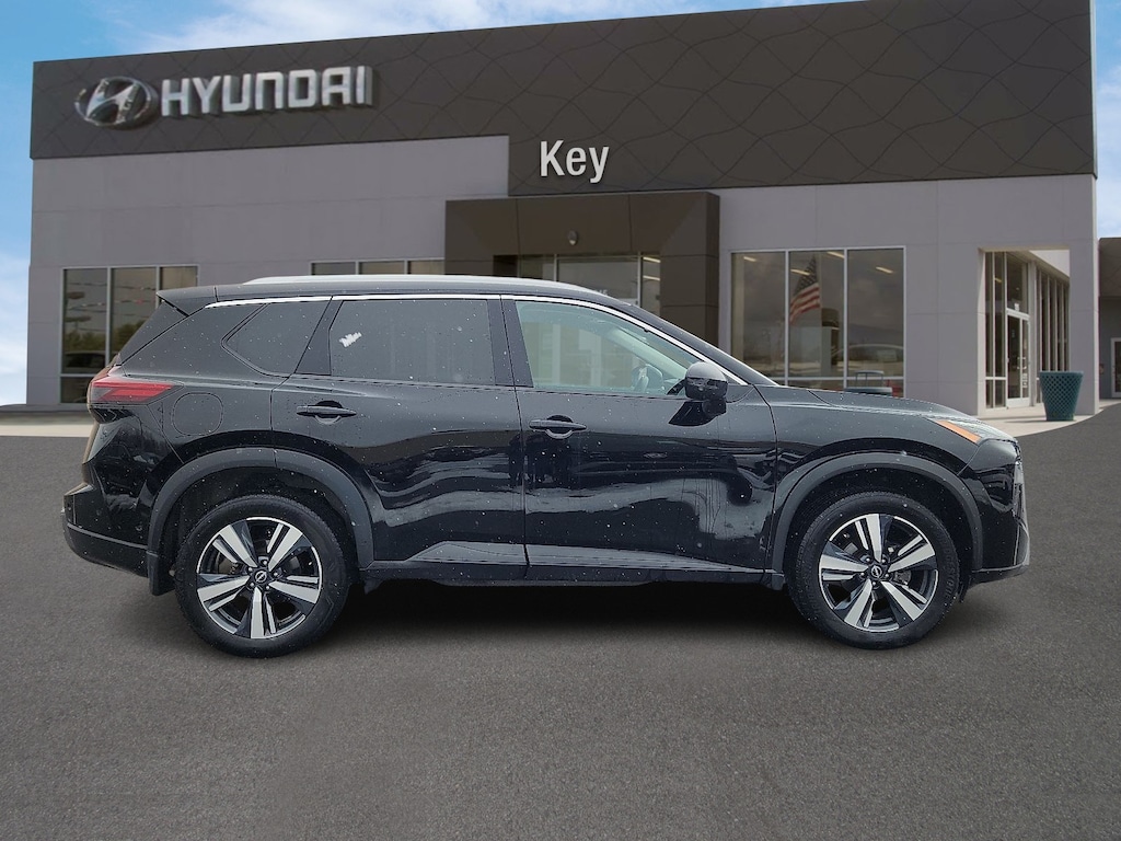 Used 2024 Nissan Rogue SL SUV