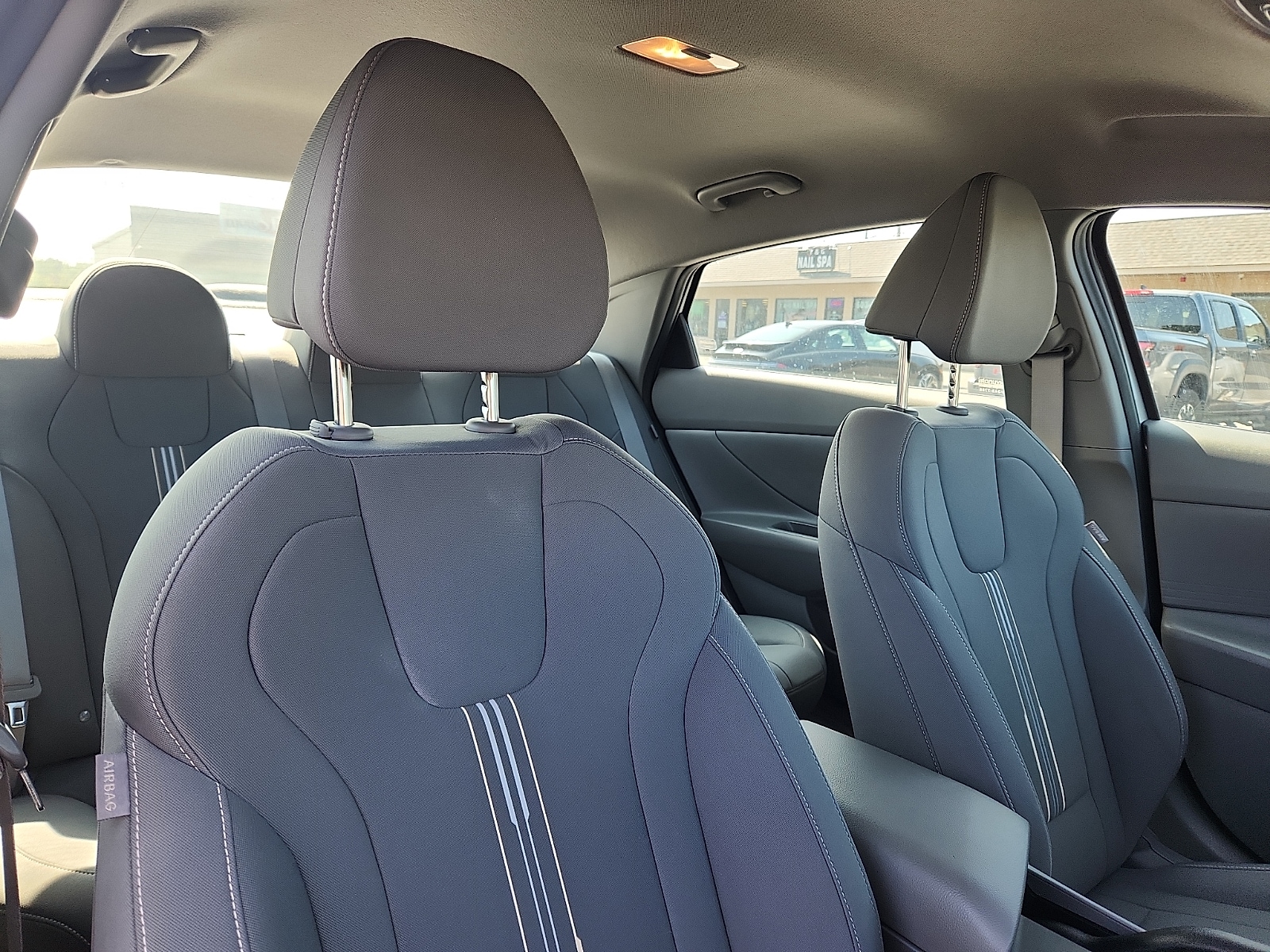 2024 Hyundai Elantra SEL - Photo 32
