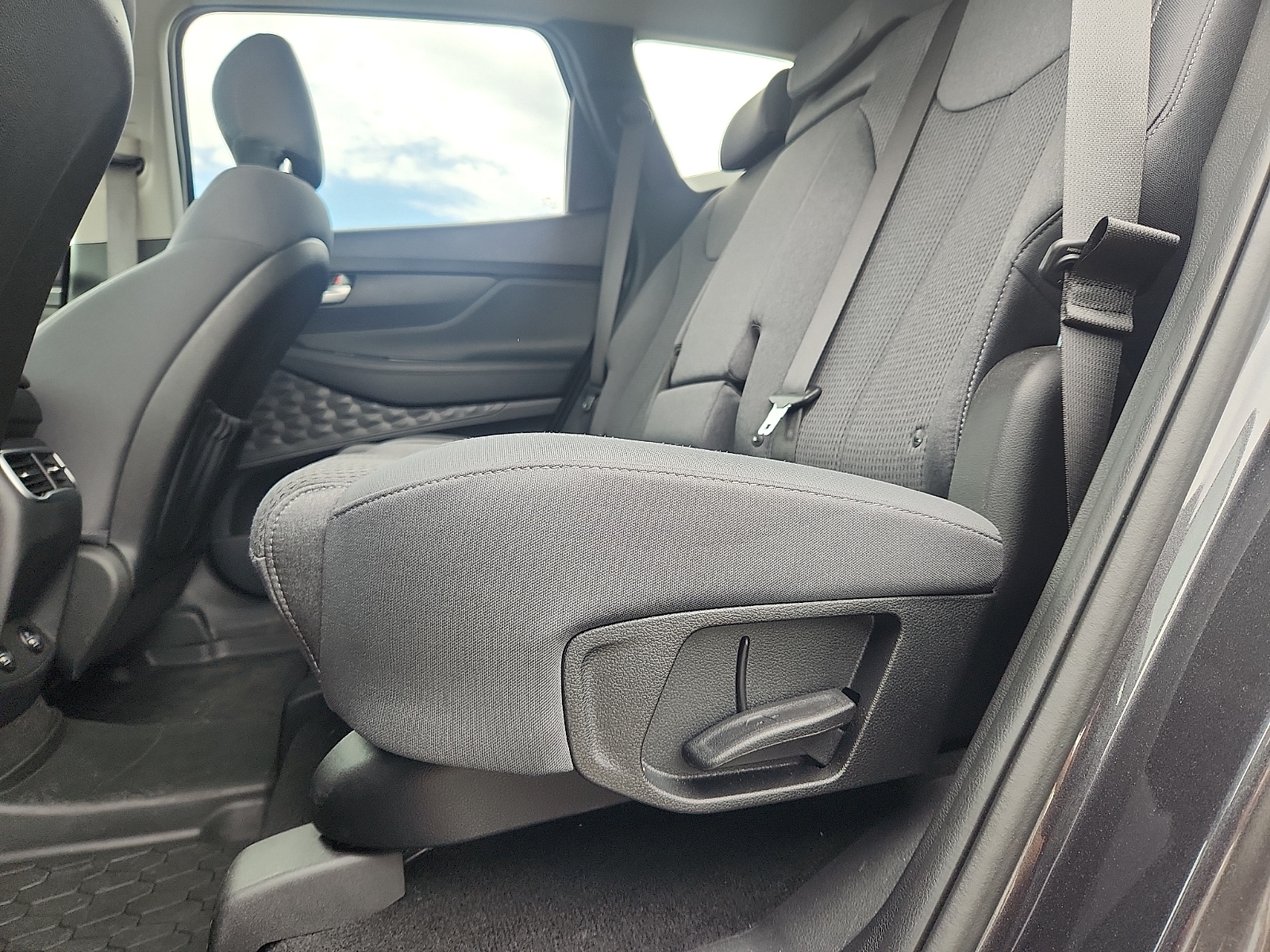 2023 Hyundai Santa Fe SE - Photo 26
