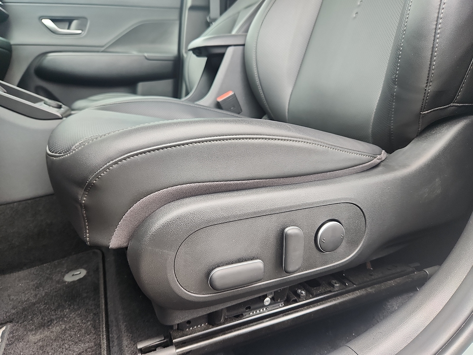 2024 Hyundai Kona Limited - Photo 24
