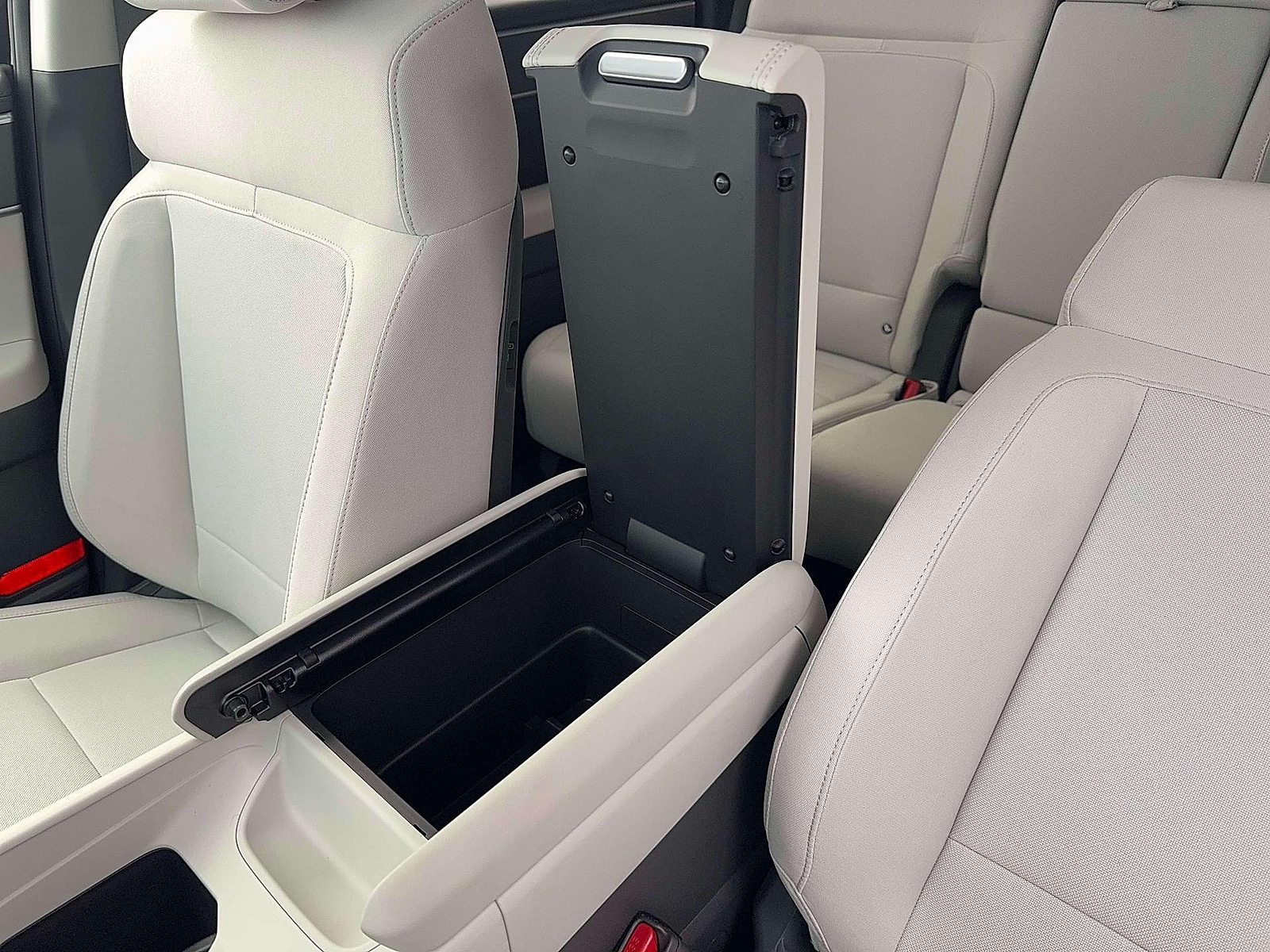 2026 Hyundai Santa Fe SE - Photo 19
