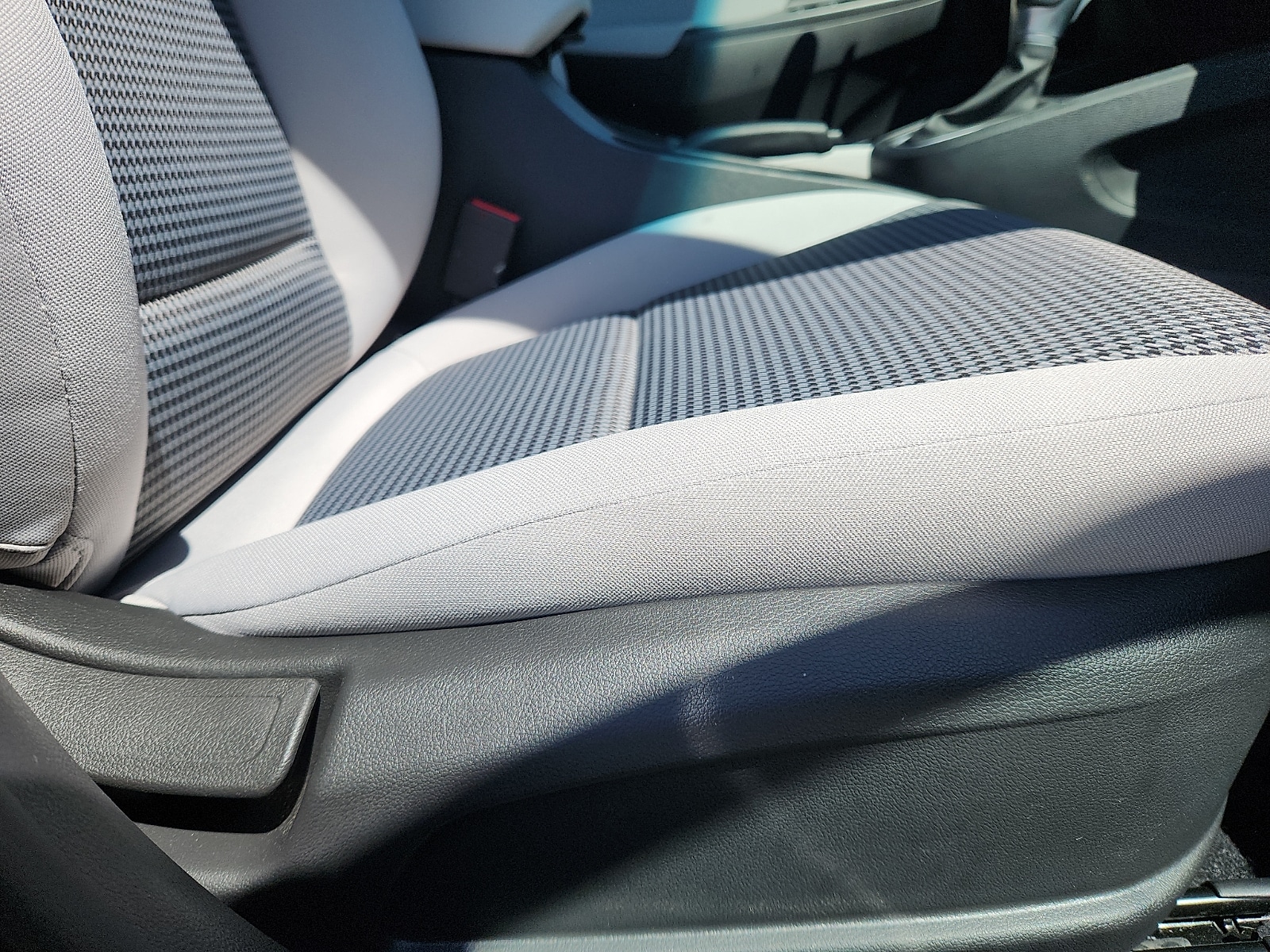 2023 Hyundai Kona SE - Photo 33