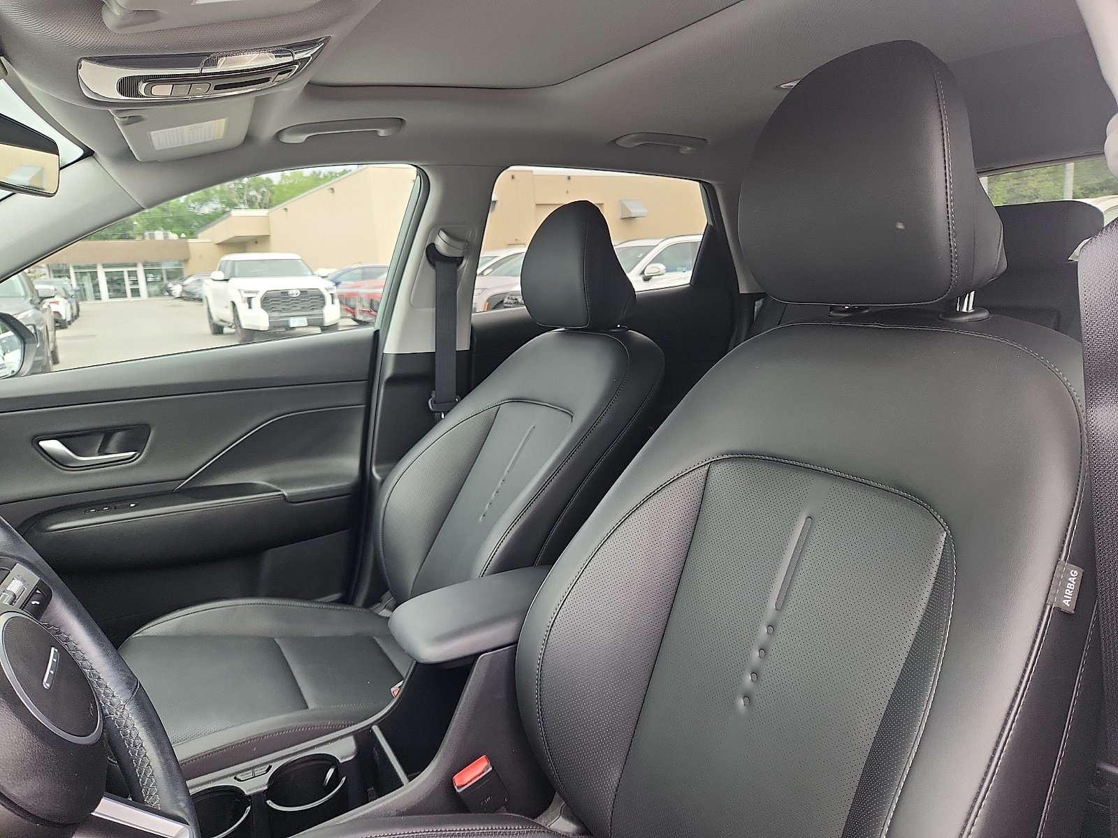 2024 Hyundai Kona Limited - Photo 23