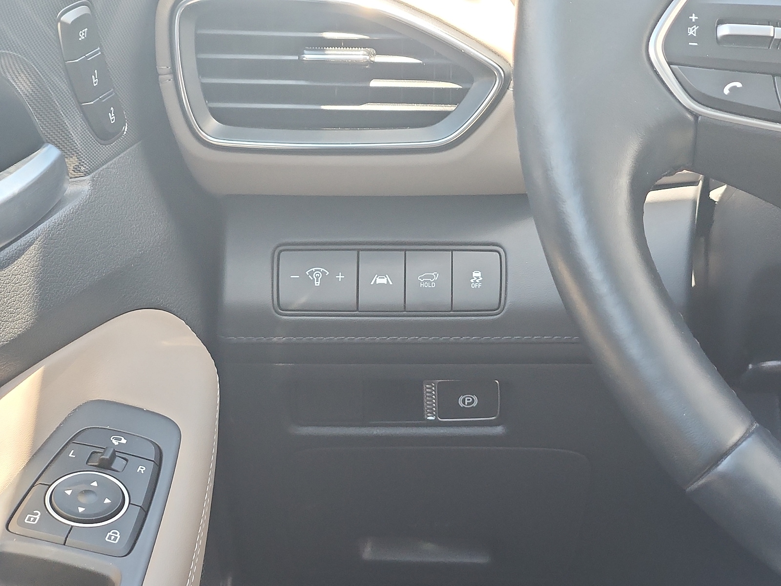 2023 Hyundai Santa Fe Limited HEV - Photo 13