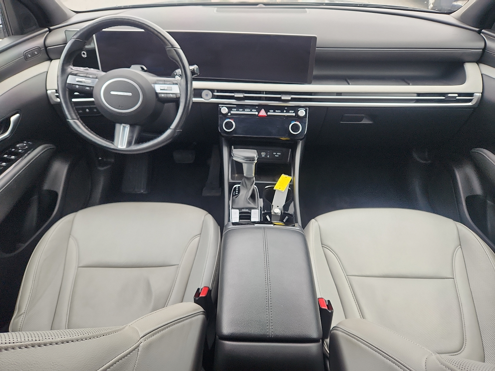 2025 Hyundai Santa Cruz Limited - Photo 8