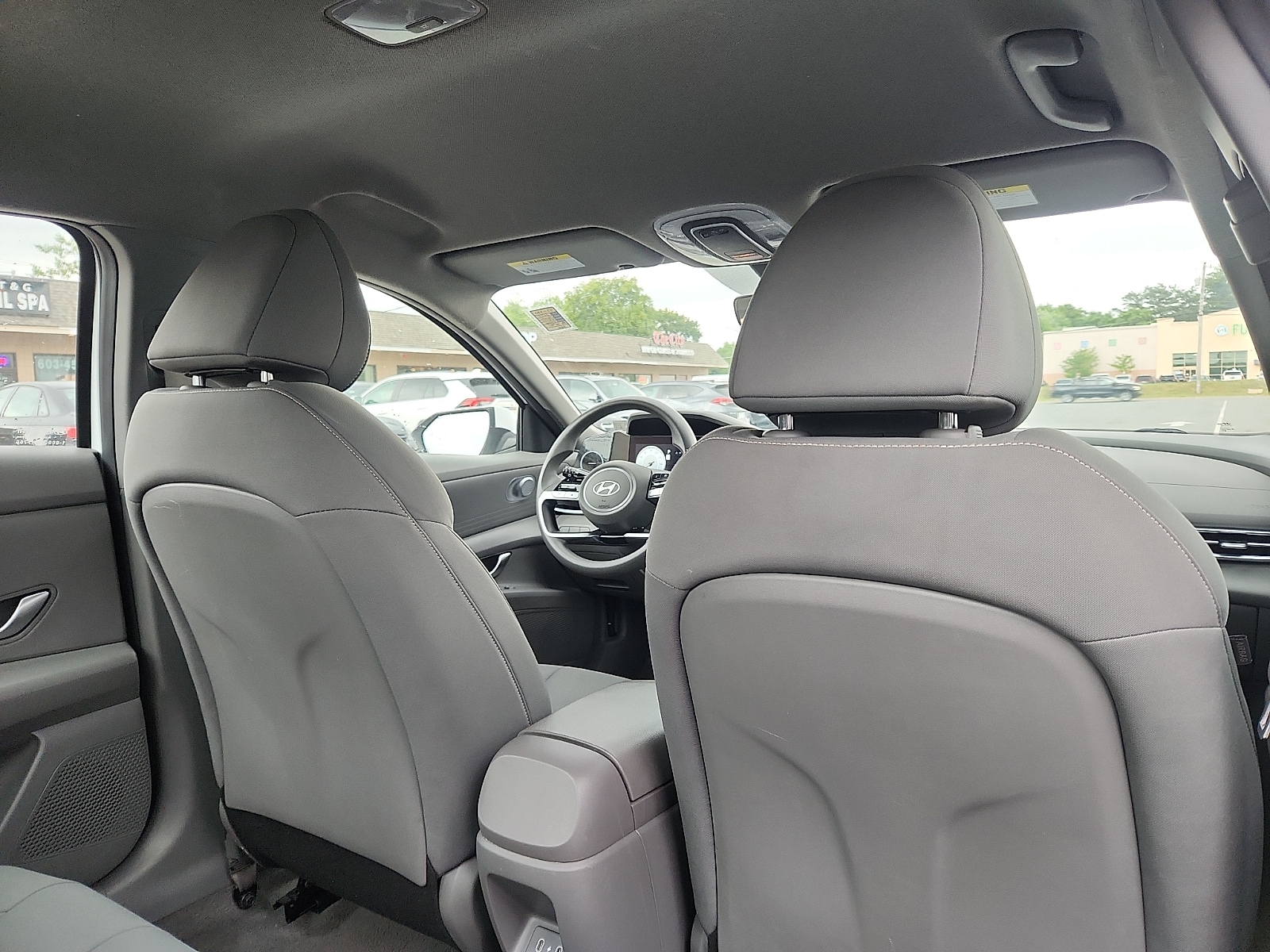 2024 Hyundai Elantra SEL - Photo 28