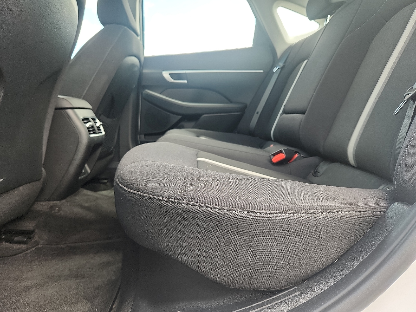 2025 Hyundai Sonata Hybrid SEL - Photo 26