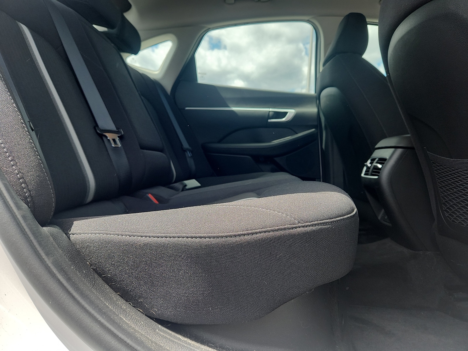 2025 Hyundai Sonata Hybrid SEL - Photo 30