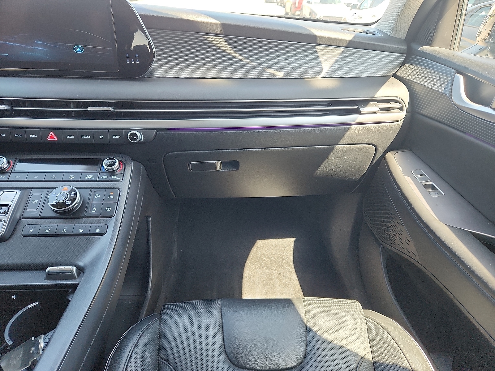 2024 Hyundai Palisade Limited - Photo 11