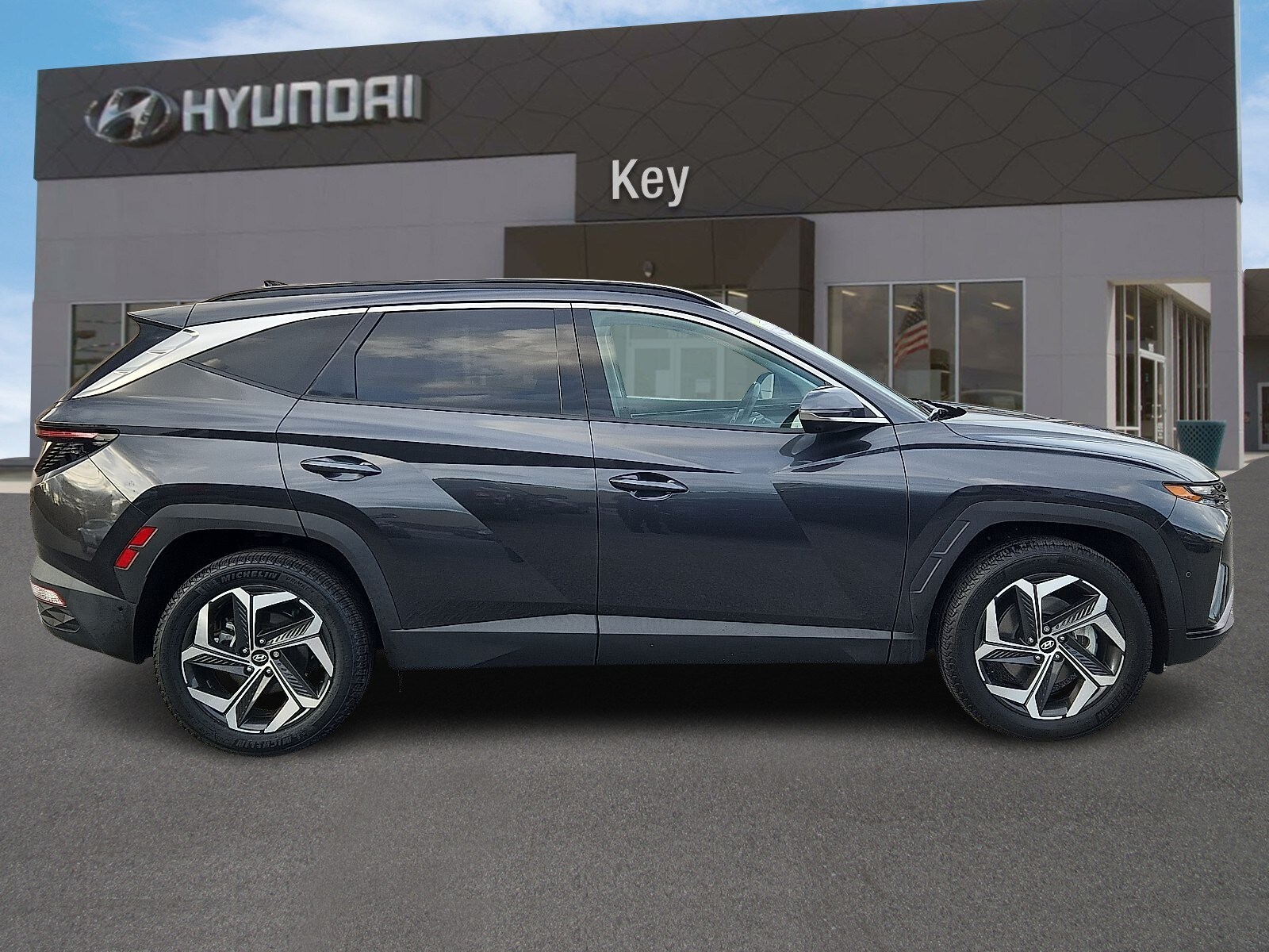 2023 Hyundai Tucson Limited photo 2