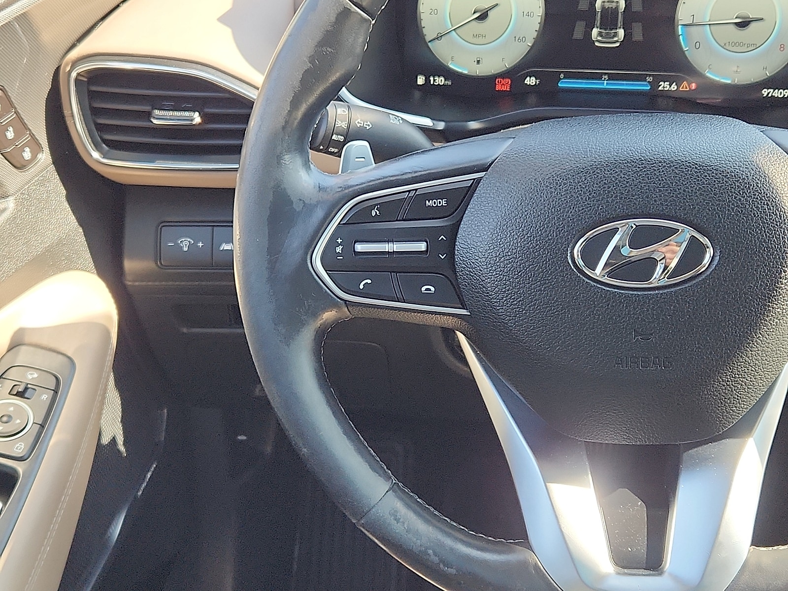 2022 Hyundai Santa Fe Limited - Photo 15