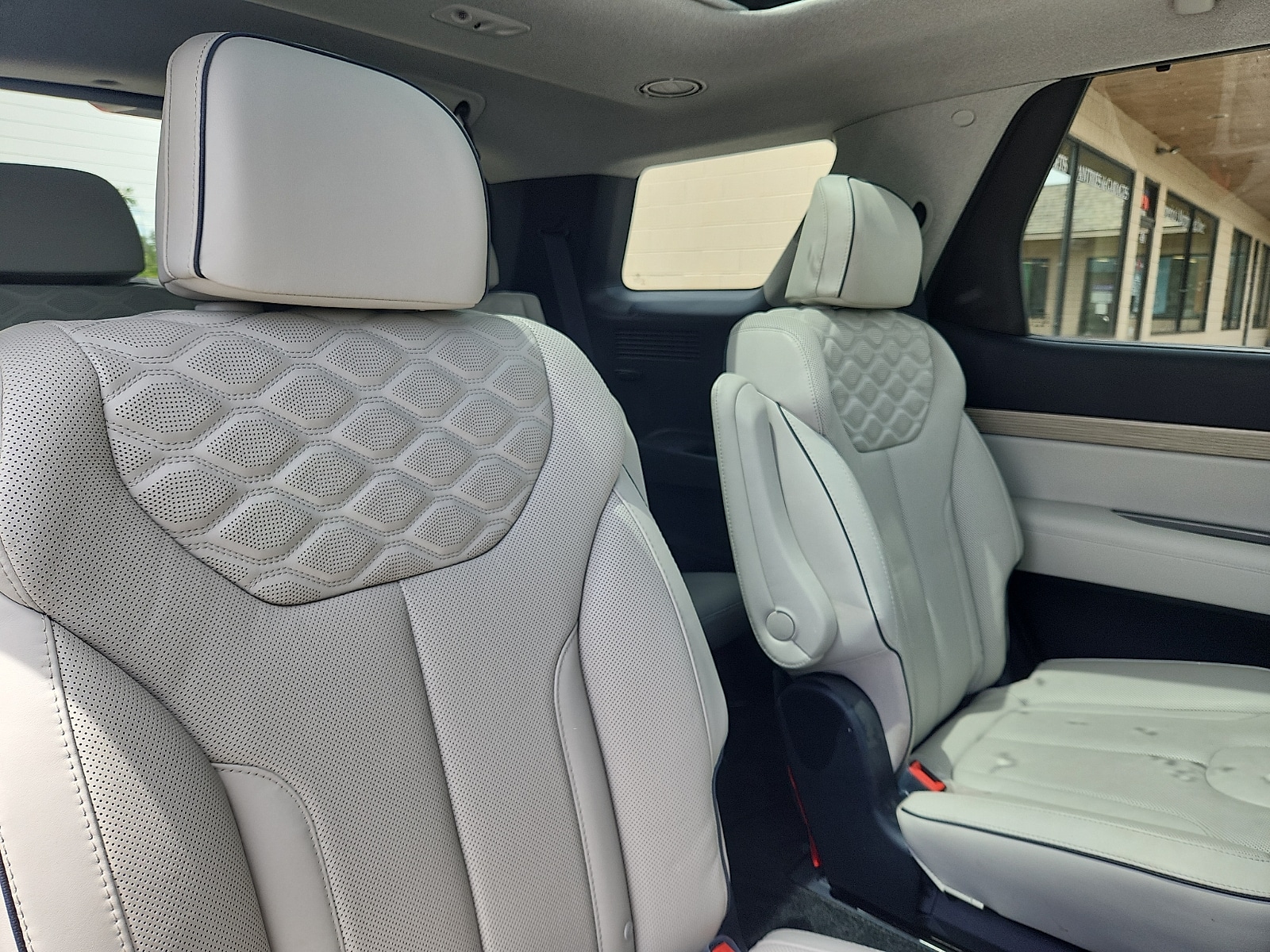 2022 Hyundai Palisade Limited - Photo 31