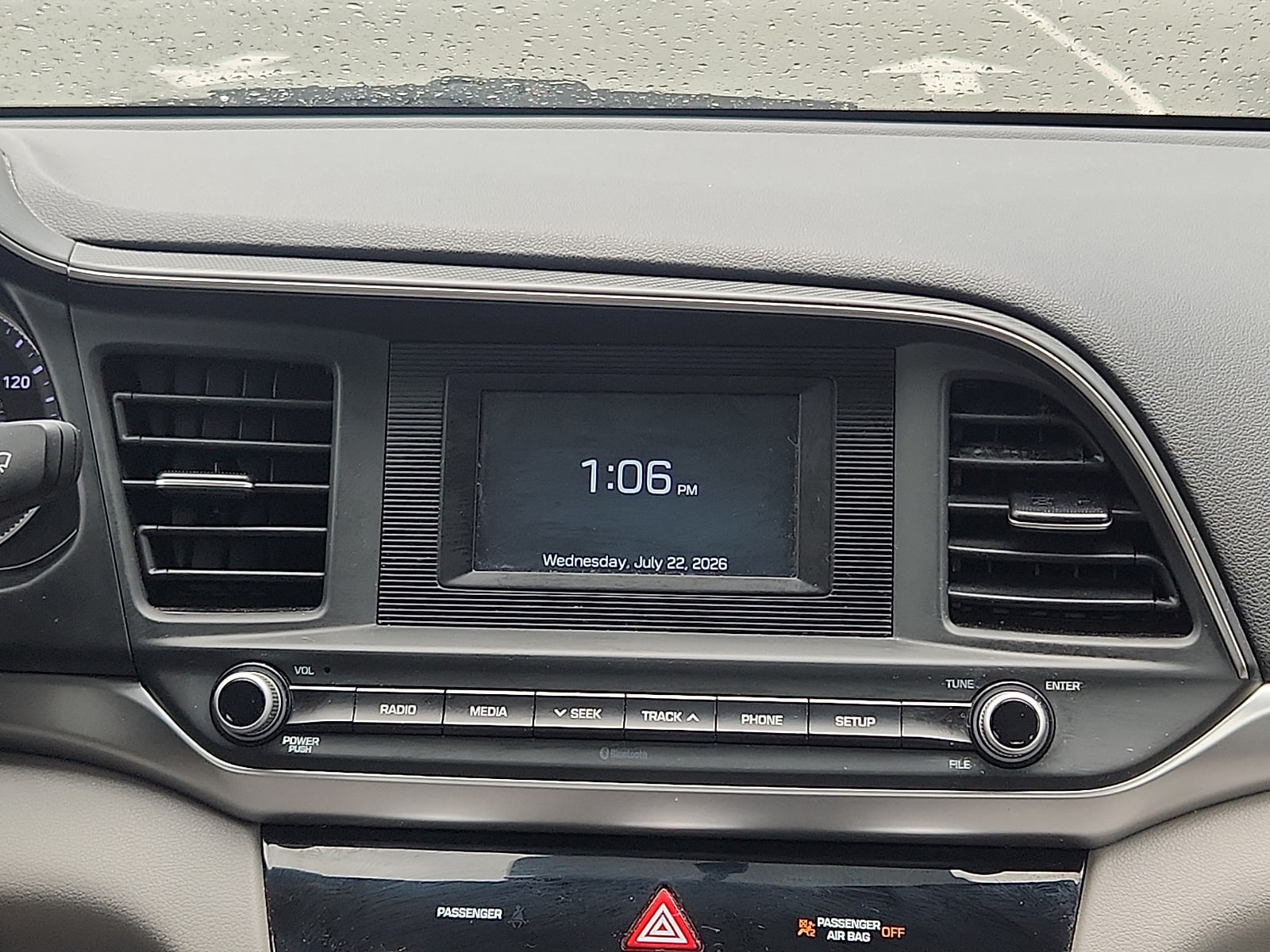 2019 Hyundai Elantra SE - Photo 17