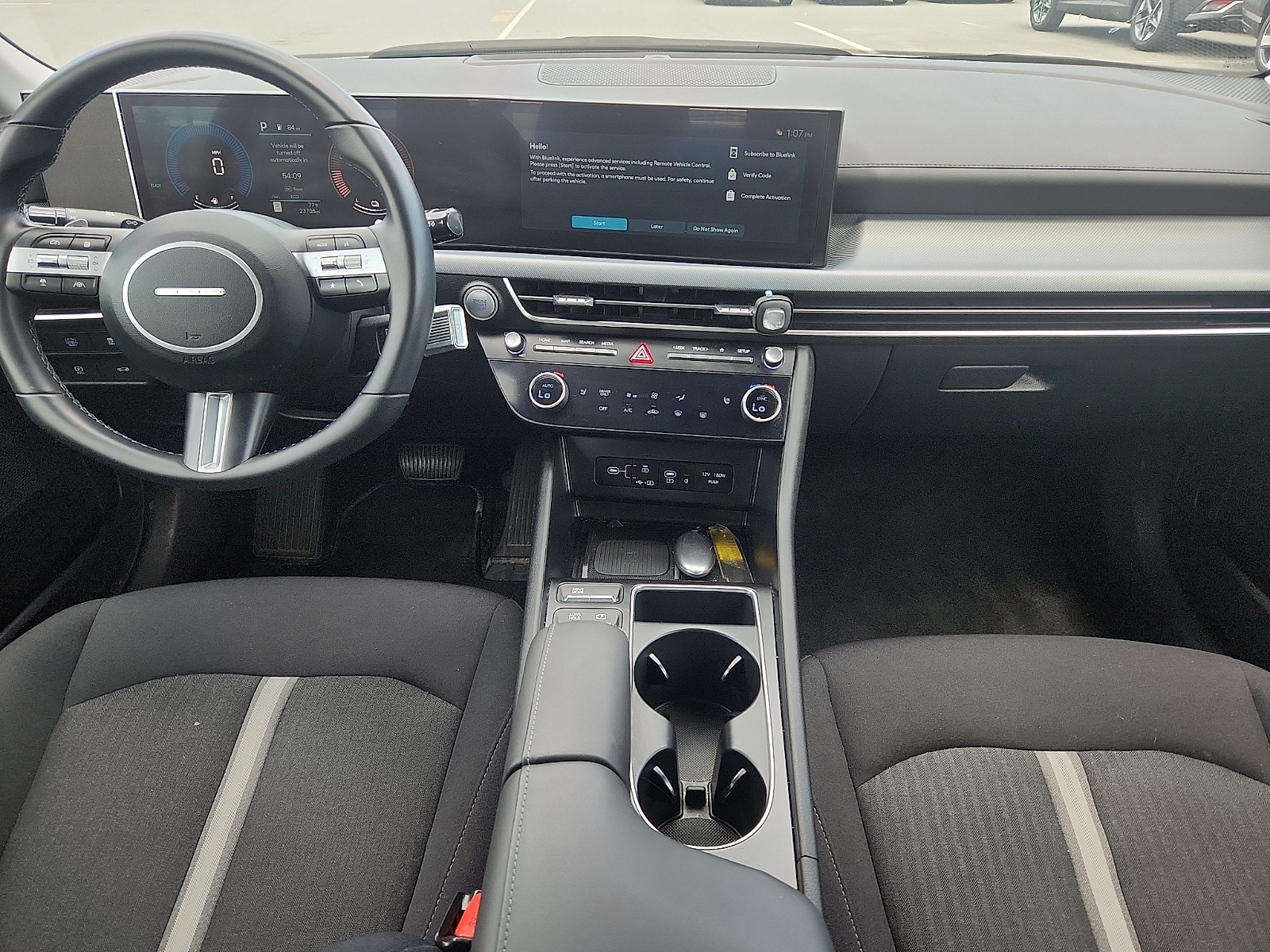 2025 Hyundai Sonata Hybrid SEL - Photo 9