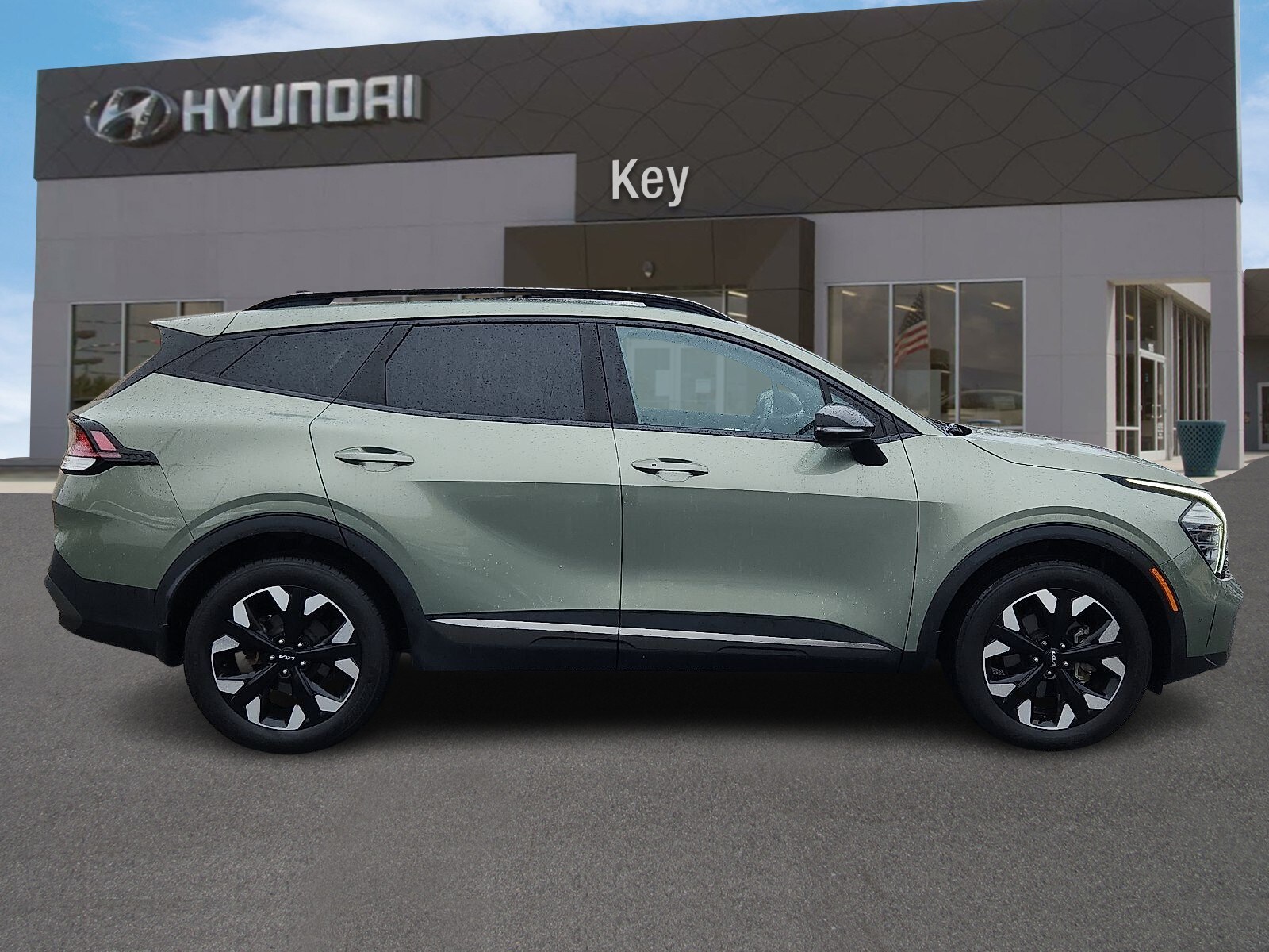2024 Kia Sportage X-Line photo 2